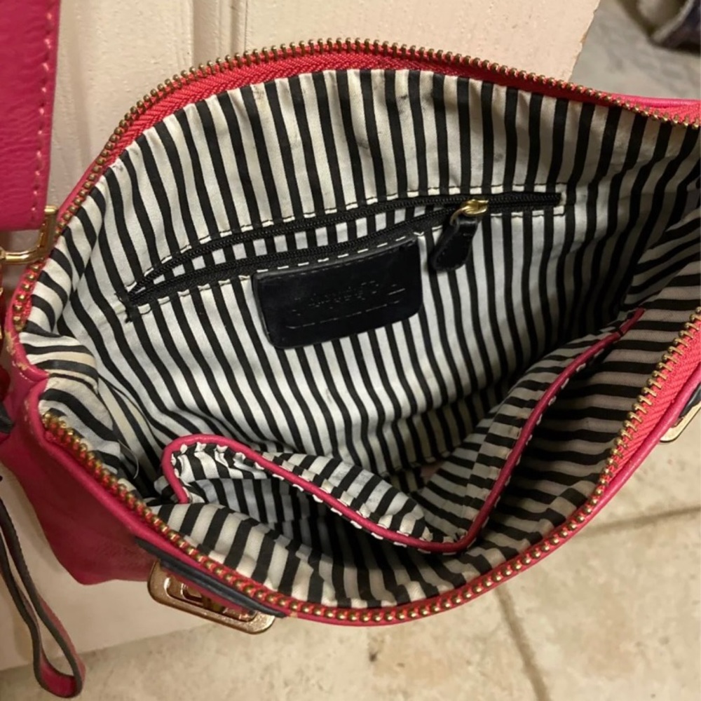 Purse - Picture 3 of 4